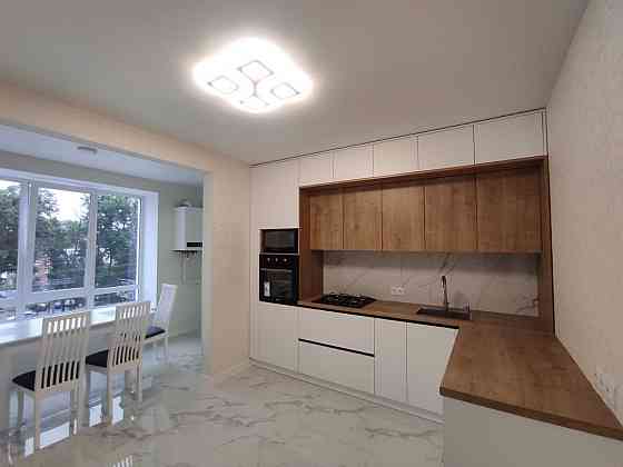 Однокімнатна з ремонтом Південно - Захід Хмельницкий