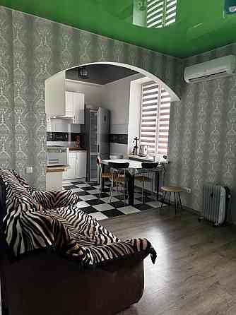 Аренда шикарной квартиры центр Яворницкого Карла Маркса Парк глобы 125 Дніпро