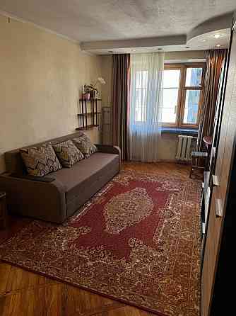 Метро, 5 мин. Ул. Бажана, 32  Метро 5 мин. Киев