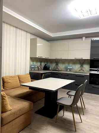 Оренда затишної квартири на вулиці Анни Ахматової, 22 Київ