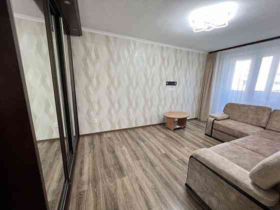 Аренда 1к.кВ. Гагарина  м.Советская Центр ул. Урицкого д.31, Парковка Харьков