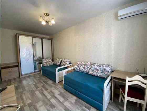 Сдам свою однокомнатную квартиру проспект Науки Київ