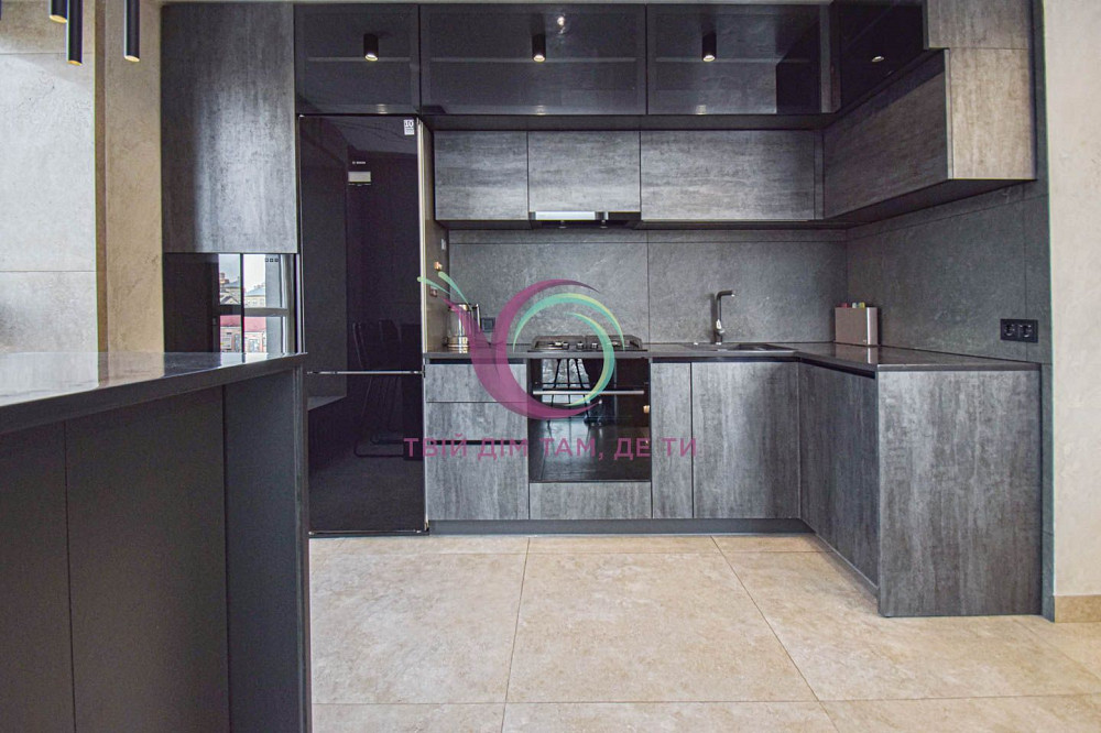 2-к. квартира з ремонтом, балконом та і/о за вул. Микулинецька, 5 в Тернопіль - зображення 2