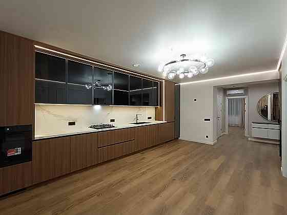 Стильна,простора 2х кімнатна квартира в центрі міста Івано-Франківськ