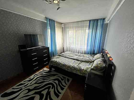 Продам 2 кімнатну квартиру Власник на Верховної Ради Київ