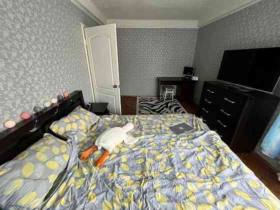 Продам 2 кімнатну квартиру Власник на Верховної Ради Київ