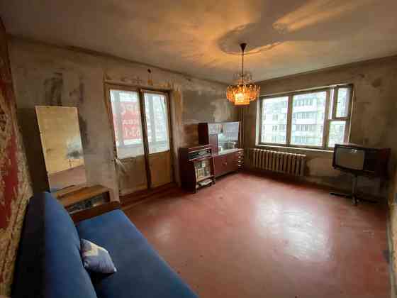 1-но кім, 32 м2, Гуменної Докії(Смолича Юрія) під ремонт по супер ціні Киев