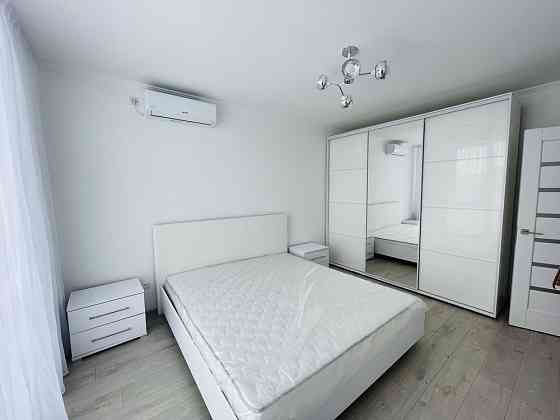 Здать пентхаус на проспекті , з паркомісцем та кладовкою Черновцы