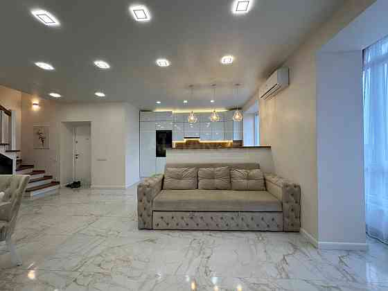 Шикарна квартира з ремонтом поблизу озера Івано-Франківськ