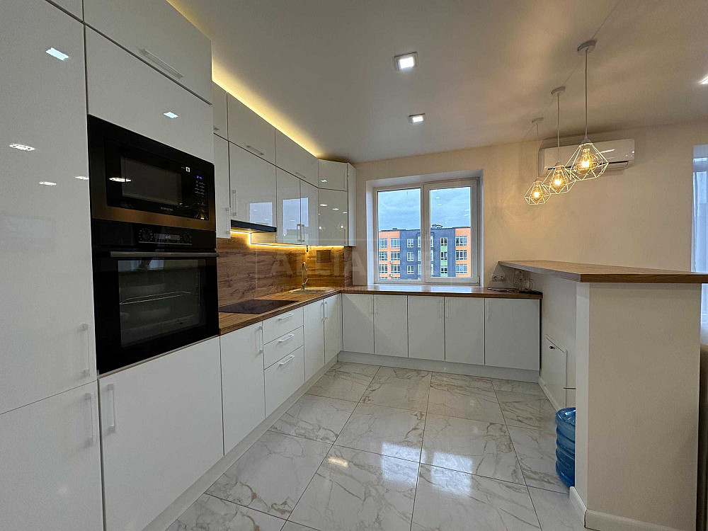 Шикарна квартира з ремонтом поблизу озера Івано-Франківськ - зображення 2