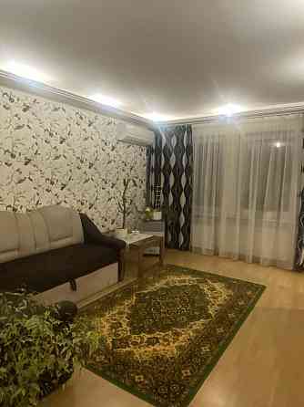 Продам  4х-комнатную квартиру с  мебелью Кам`янське (Запорізька обл.)