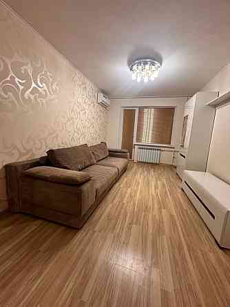 Здам трикімнатну кваротру на Перемозі Дніпро