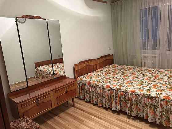 Здам двокімнатну квартиру по вулиці київська 12 школа Ровно