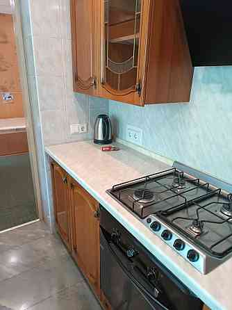 Здам 2 к. квартиру по вул. Д.Маккейна 42.  Власне паркомісце! Киев