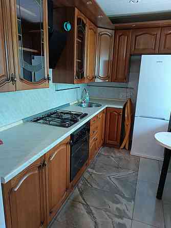 Здам 2 к. квартиру по вул. Д.Маккейна 42.  Власне паркомісце! Киев