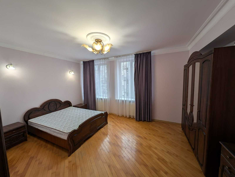 Оренда  2 кімнатної квартири в центрі ( Архипенка ) Львів - зображення 2