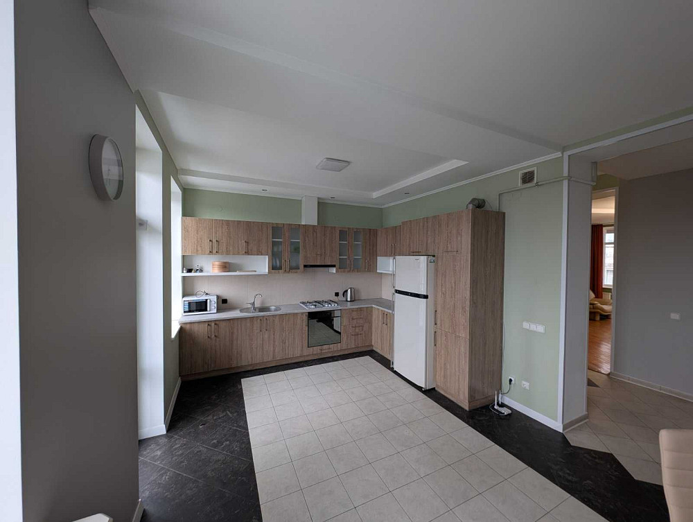 Оренда  2 кімнатної квартири в центрі ( Архипенка ) Львів - зображення 8