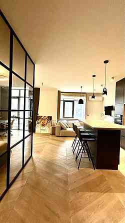 Стильна квартира в ЖК Рівер Стоун, вул. Трускавецька 10Г, River Stone Київ