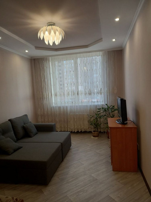 Сдам квартиру в жк Лебидиный минута ходьбы от м.Харьковская Київ - зображення 1