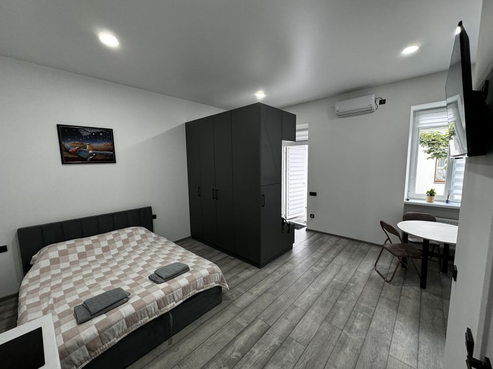 Продам квартиру в самому центрі Чернівці - зображення 1