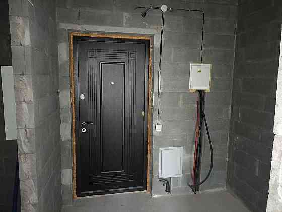 ПРОДАЖ. 1-кімнатна квартира в ЖК Варшавський 1, вид у двір, 43,8 м² Киев