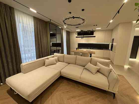 2 кімнатна квартира з дизайнерським ремонтом біля озера ЖК Липки Івано-Франківськ