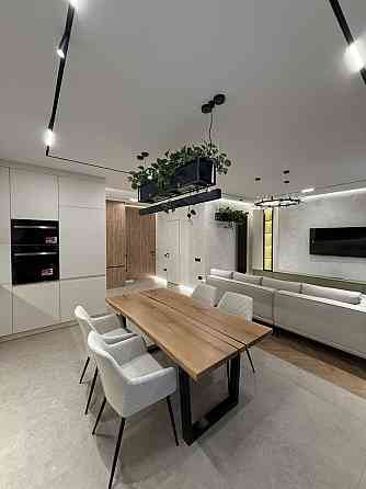 2 кімнатна квартира з дизайнерським ремонтом біля озера ЖК Липки Івано-Франківськ