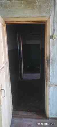 Продам квартиру трикімнатну 