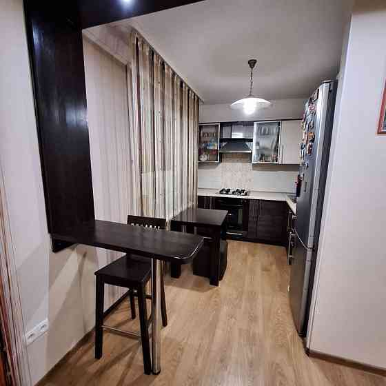 Продам 3 кімнатну квартиру в комунаровскому районі. Запоріжжя