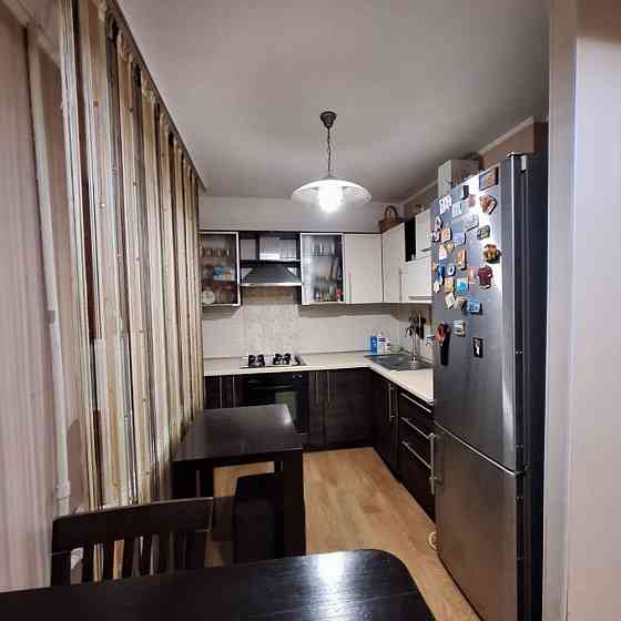 Продам 3 кімнатну квартиру в комунаровскому районі. Запоріжжя