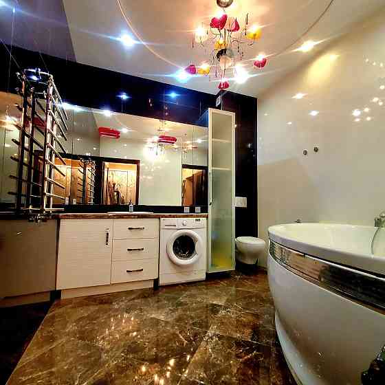 Сталінка з кап ремонтом поряд з Гольдберігівською церквою Харьков