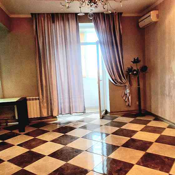 Сталінка з кап ремонтом поряд з Гольдберігівською церквою Харьков