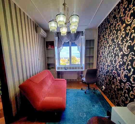 Сталінка з кап ремонтом поряд з Гольдберігівською церквою Харьков