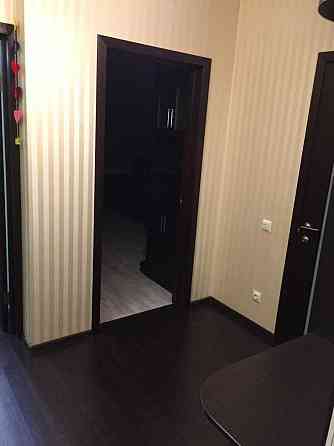 Гаряча пропозиція! Однокімнатна квартира змеблями та технікою!Є балкон Киев