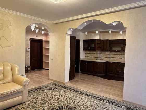 Кватира 2х кімнатна  . Дніпровська набережна 25 Київ