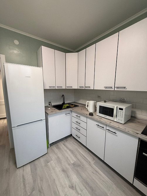 Оренда 2 кім .квартири20000 грн Урлівська 3б Київ - зображення 1