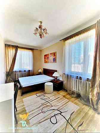 2 к  м. Звіринецька, б-р Міхновського 18 (Дружби Народів)  Печерськ. Киев