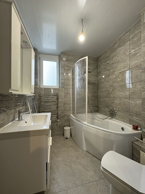 ГАРНА 2-к квартира з ремонтом та меблями! Ірпінь - зображення 6