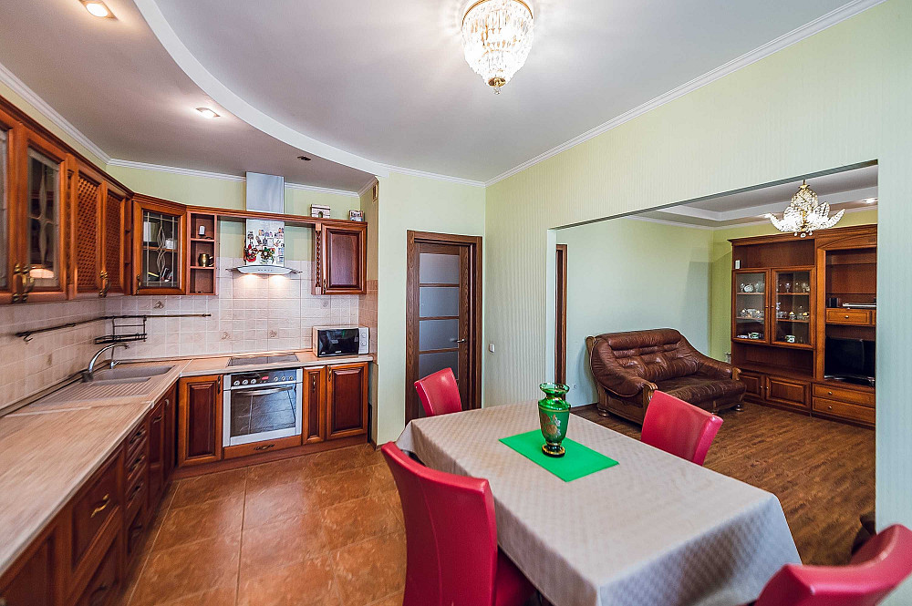 Затишна 3-кімнатна квартира в спецпроекті по вул. Руданского 4-6, Київ - зображення 2