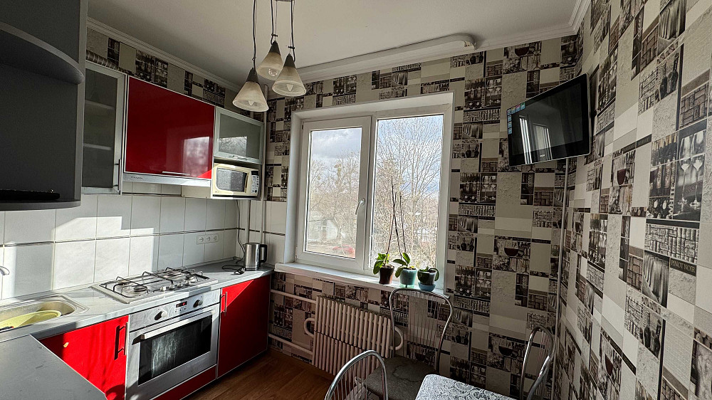 Продам 2 к.кв в Чугуеве, 3 этаж Чугуїв - зображення 2