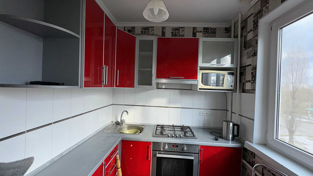 Продам 2 к.кв в Чугуеве, 3 этаж Чугуїв - зображення 1