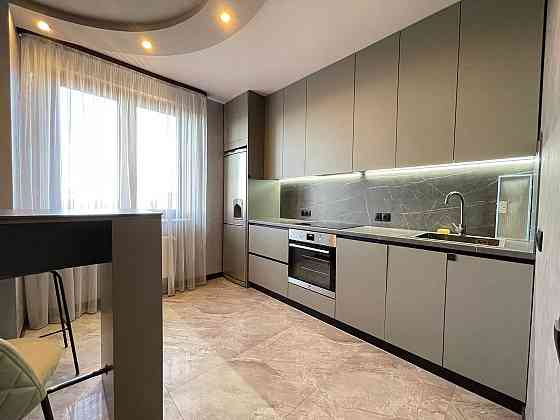 Оренда просторої 2-во кімнатної квартири в новобудові Львов