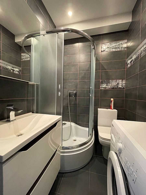 Оренда просторої 2-во кімнатної квартири в новобудові Львов - изображение 4