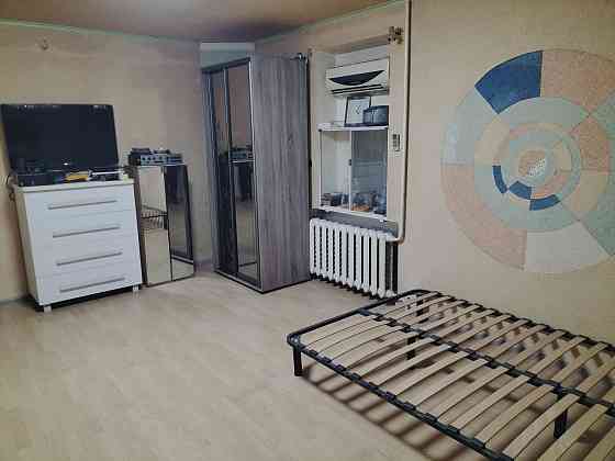 Задам большую однокомнатную квартиру на Дружбе Кривий Ріг