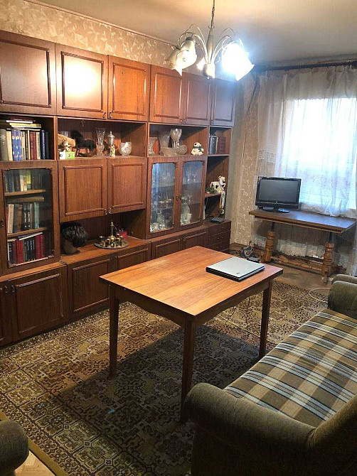 Продається 3-х кв  вул. Лятошинського 22 Голосіївський р-н БЕЗ КОМІСІЇ Киев - изображение 1