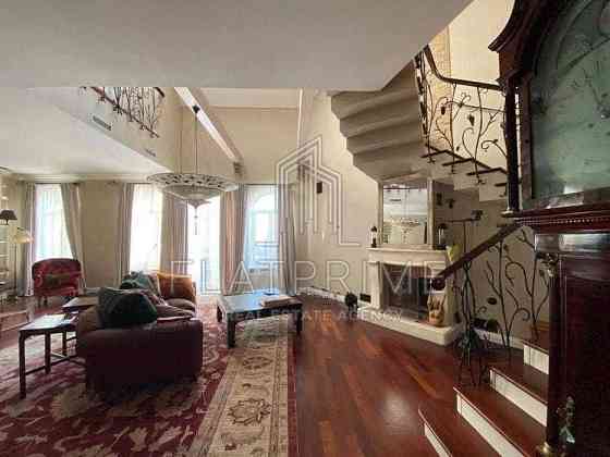 Двухуровневая квартира центре города, квартира 250м2. Киев