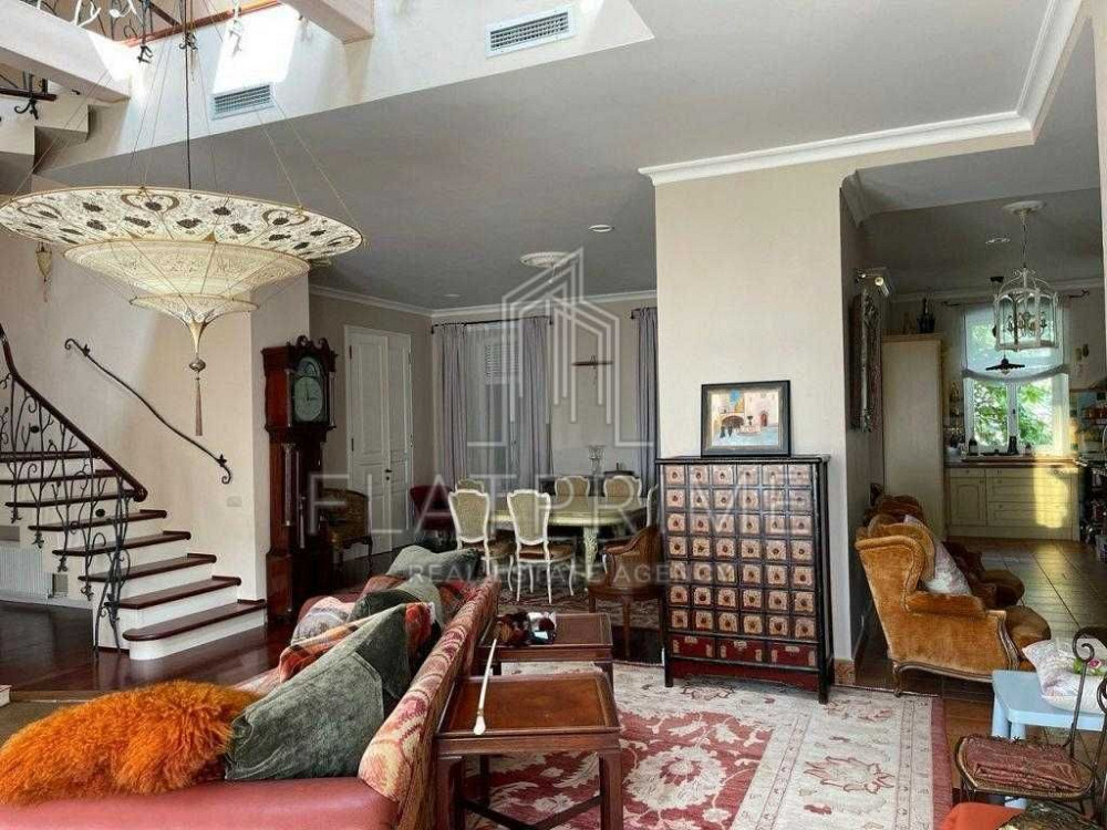 Двухуровневая квартира центре города, квартира 250м2. Киев - изображение 2