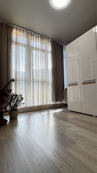 Чудова, світла 1к квартира ЖК Версаль Ірпінь - зображення 2