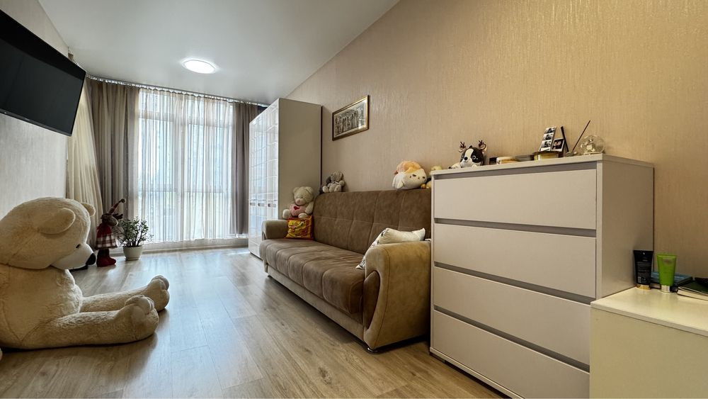 Чудова, світла 1к квартира ЖК Версаль Ірпінь - зображення 1