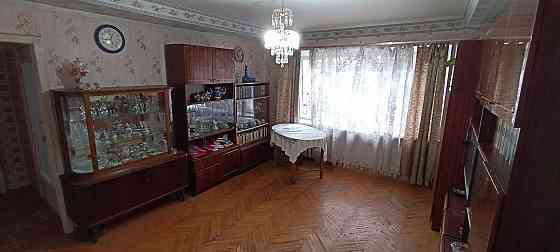 Продам трикімнатну квартиру вул.Чистяківська 12 Киев